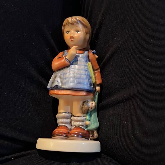 Goebel Hummel #486 "I Wonder" Exclusive Edition (1990/91) TMK6 - Picture 1 of 7